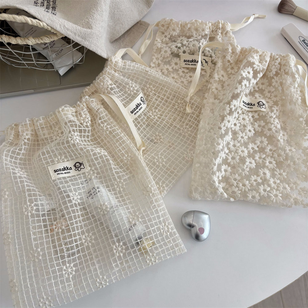 Beauty Preservation Makeup Bag - Borsa per il Trucco in Pizzo