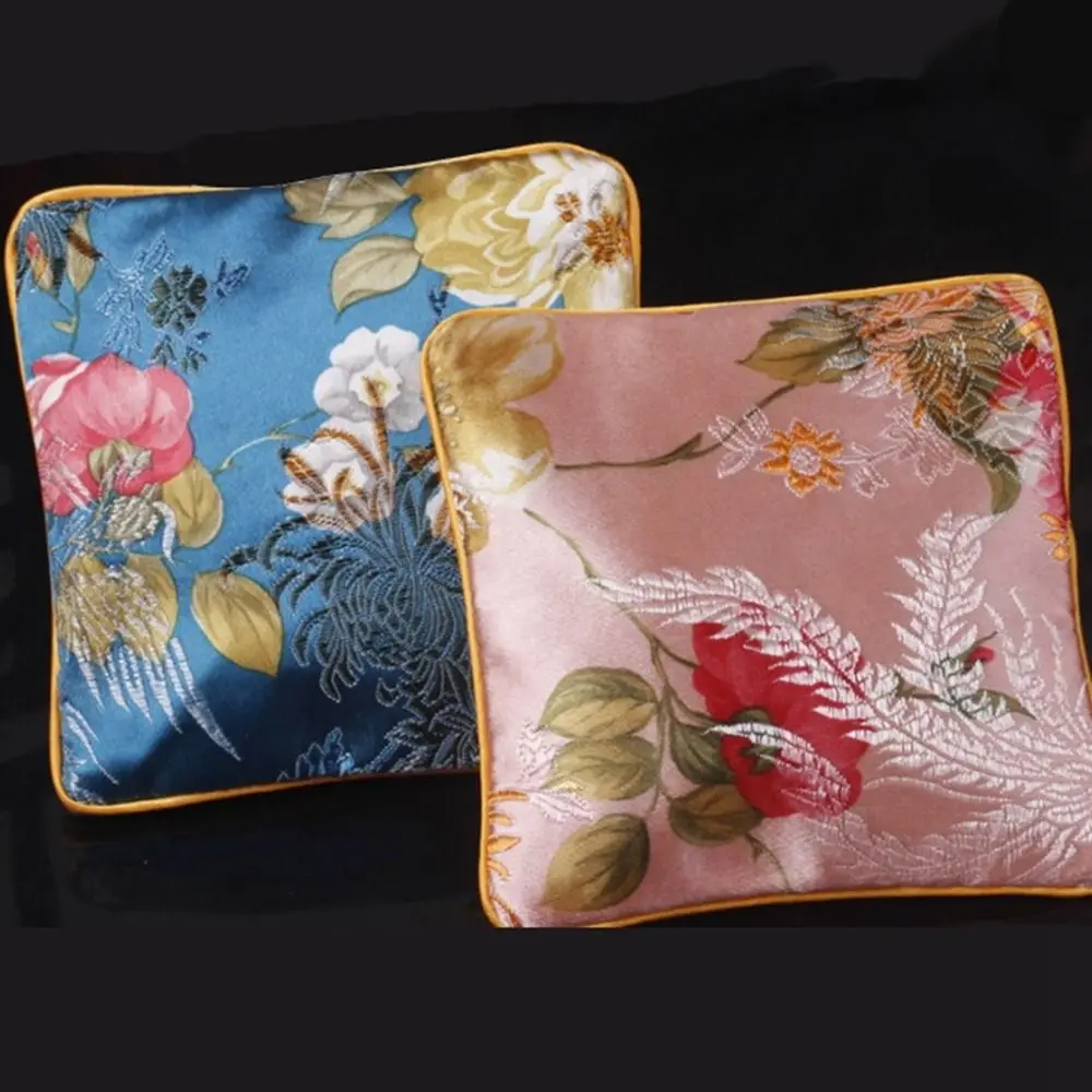 Borsellino in tessuto ricamato - Beauty Preservation Makeup Bag recensione e prezzo