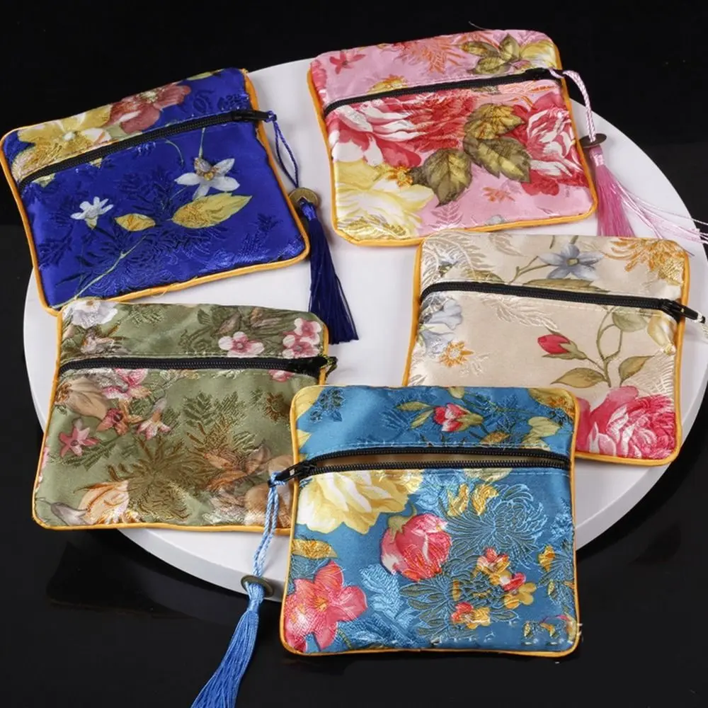 Borsellino in tessuto ricamato - Beauty Preservation Makeup Bag recensione e prezzo